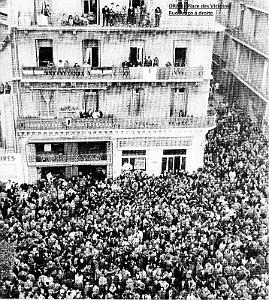 Oran - Place des Victoires - Rue Arago a droite